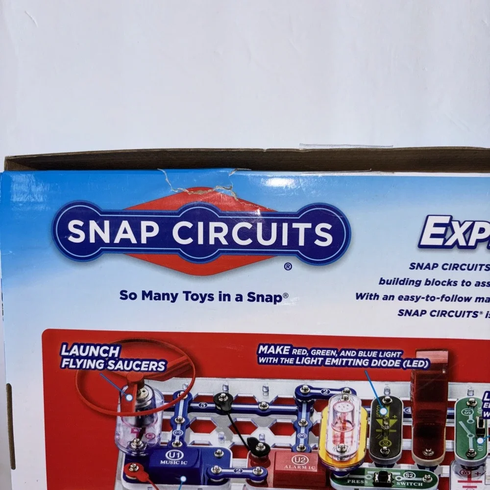 Elenco Snap Circuits SC100 Electronics Exploration Kit 100+ Projects Complete
